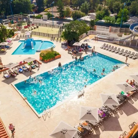 مكان تخييم 4 Etoiles - Piscine - Ccaaeag *